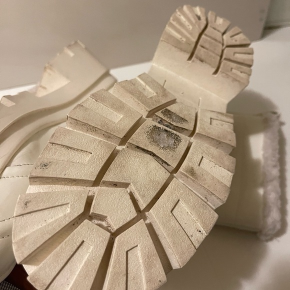 Asos gorgeous non-slip cozy boots in great conditions - Picture 8 of 9